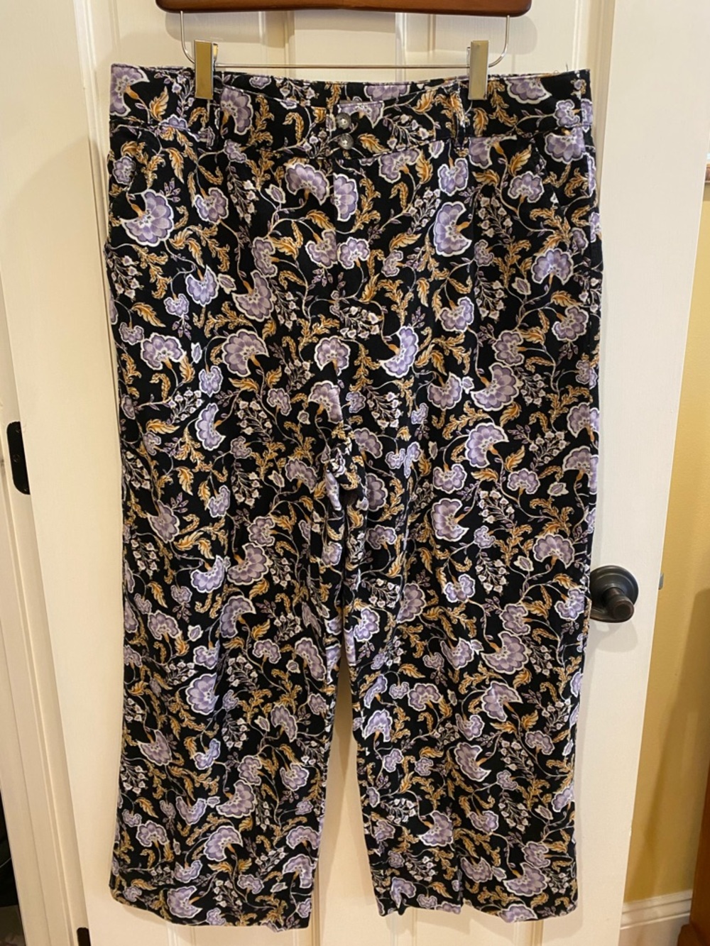 Garnet Hill velvet black corduroy pants, women’s size 16